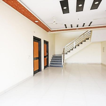 מלון Alīgarh Oyo 40446 Yas Residency מראה חיצוני תמונה