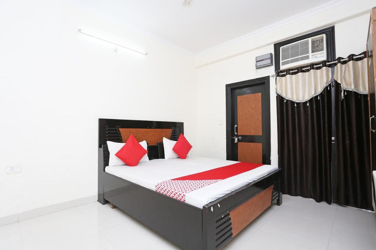 מלון Alīgarh Oyo 40446 Yas Residency מראה חיצוני תמונה
