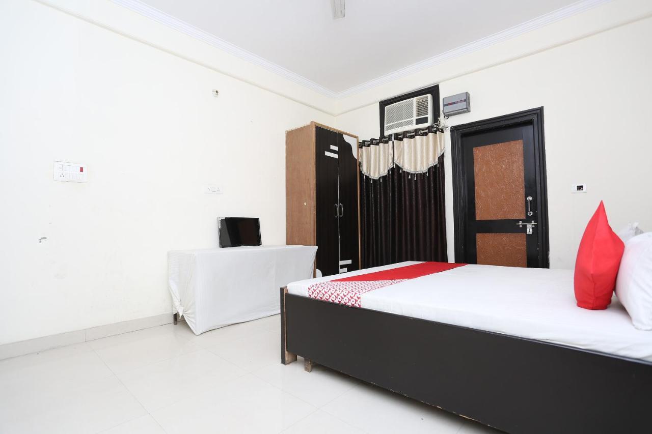 מלון Alīgarh Oyo 40446 Yas Residency מראה חיצוני תמונה