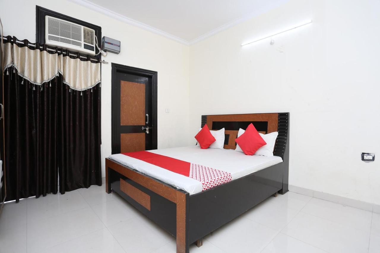 מלון Alīgarh Oyo 40446 Yas Residency מראה חיצוני תמונה