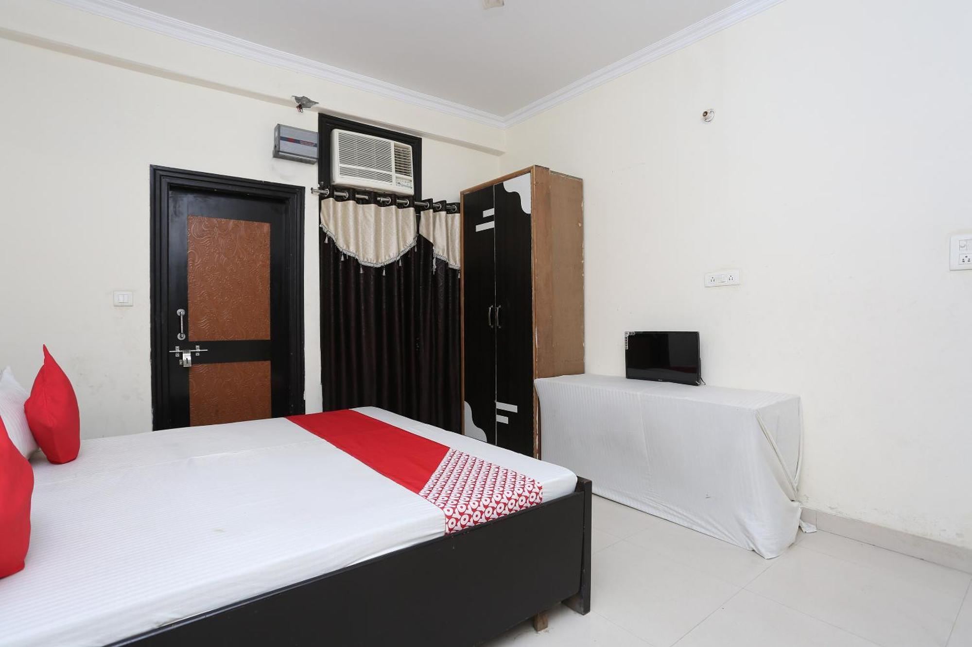מלון Alīgarh Oyo 40446 Yas Residency מראה חיצוני תמונה